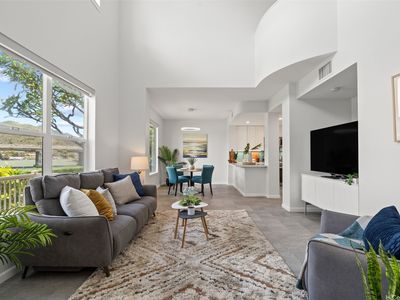 520 Lunalilo Home Rd #V1406, Honolulu, HI, 96825