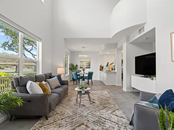 520 Lunalilo Home Rd #V1406, Honolulu, HI 96825