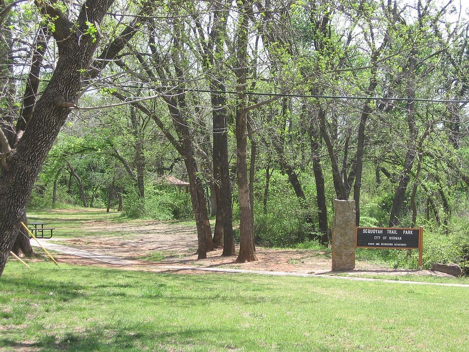 2nd image of 500 Sequoyah Trl
