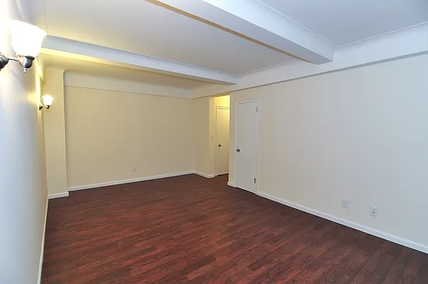 Rented by Citi Habitats | media 31