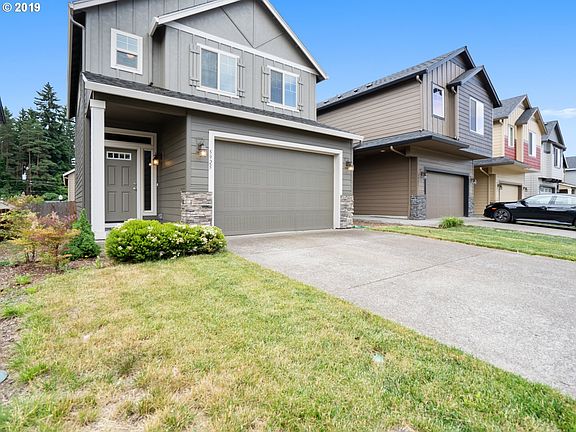 2nd image of 5925 NE 48th St