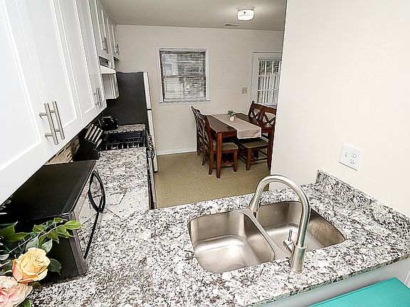 5th image of 101 Jones St #10