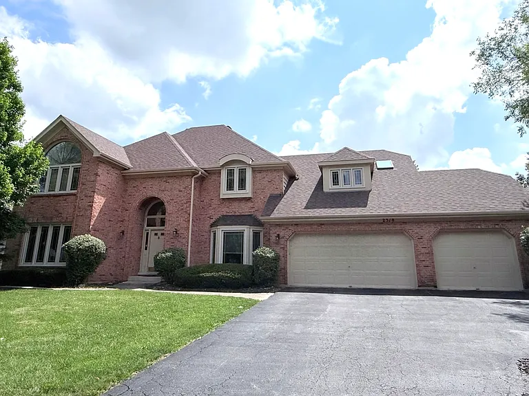 2318 River Woods Dr — Photo 1