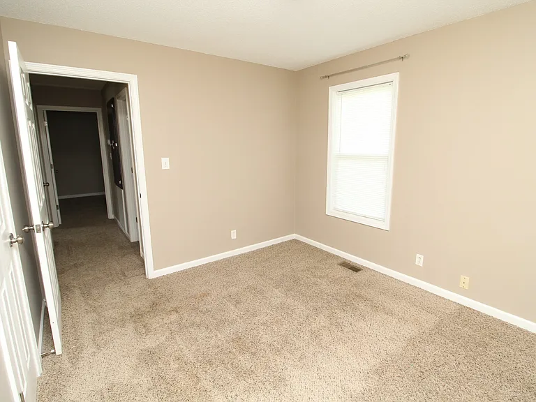 1920 Timberline Cir — Photo 8