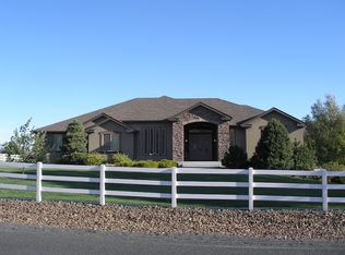 25604 E Sunset Meadows Loop, Kennewick, WA 99338