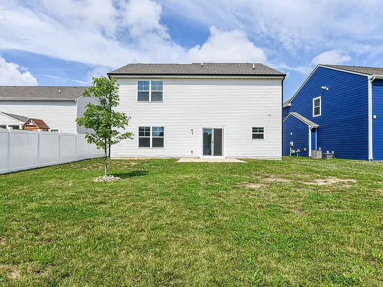 5051 Maywood Dr — Photo 33