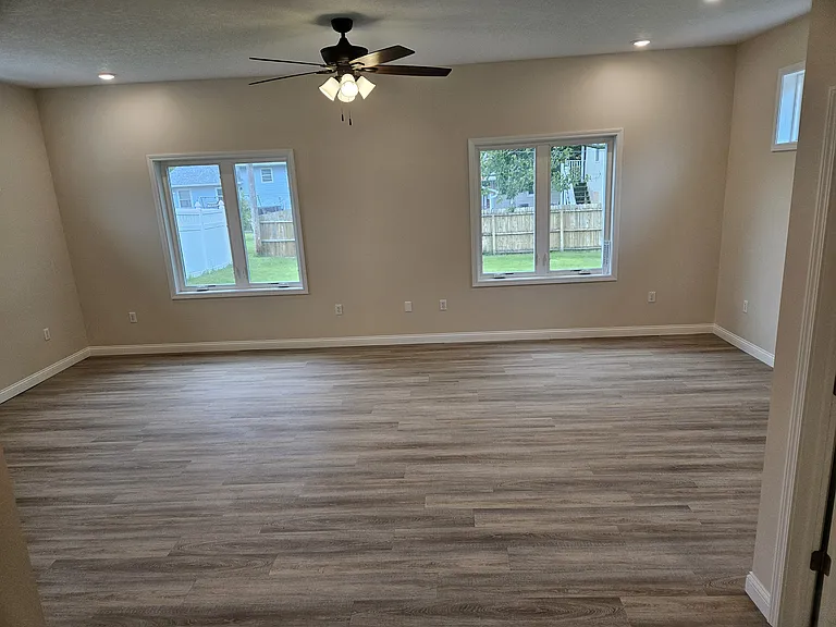 3401 Clover Hills Dr — Photo 13