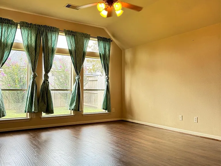 27926 Barberry Banks Ln — Photo 25
