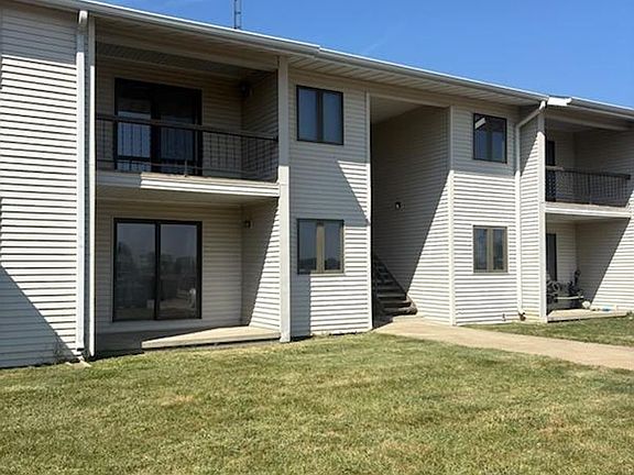 4th image of 110 Thompson Dr #212