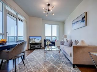 7161 Yonge St #2131, Markham, ON L3T 0C8