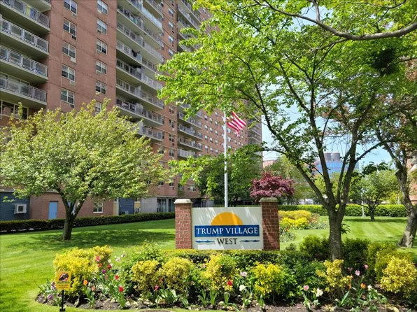 2942 West 5th Street image 1 of 12