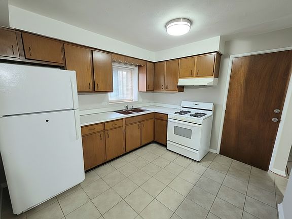 5th image of 4751 Kolze Ave