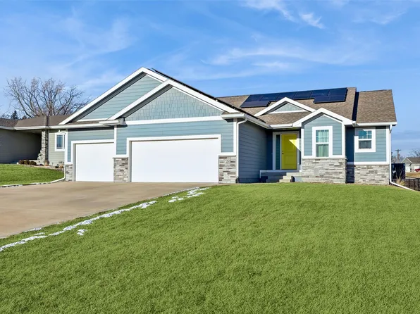 720 Timberview Dr, Adel, IA 50003