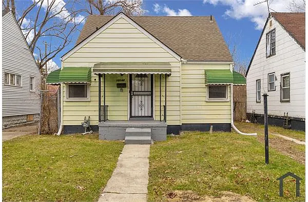 Building Photo - 18148 Hull Ave