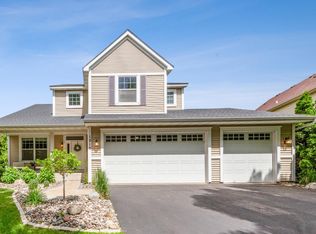 1210 Allegheny Ct, Victoria, MN 55386