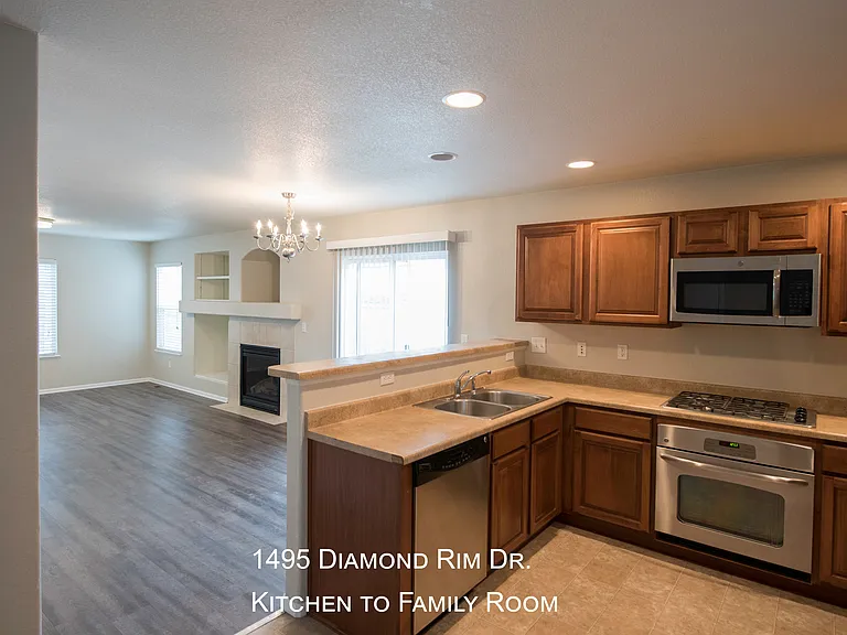 1495 Diamond Rim Dr — Photo 14