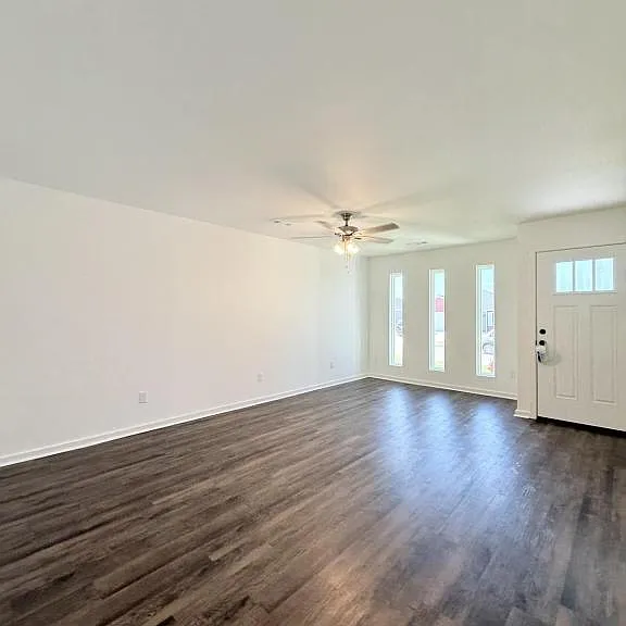 211 S Eagle Ln — Photo 14