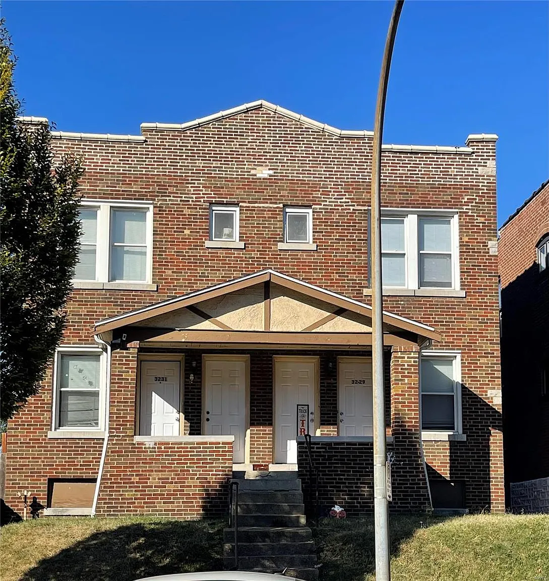 3229 Michigan Ave photo 1