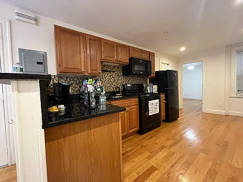 61 Joy St #1F Photo 1