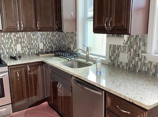 10 Essex St #2B, Somerville, MA 02145