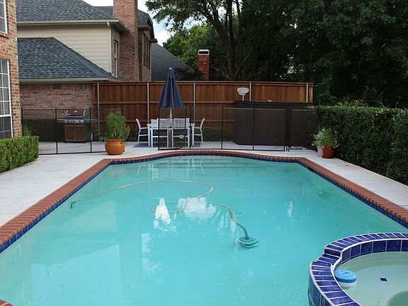 3rd image of 7017 Dogwood Creek Ln
