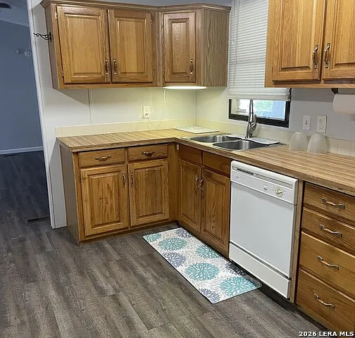 8429 Braewick Dr — Photo 9