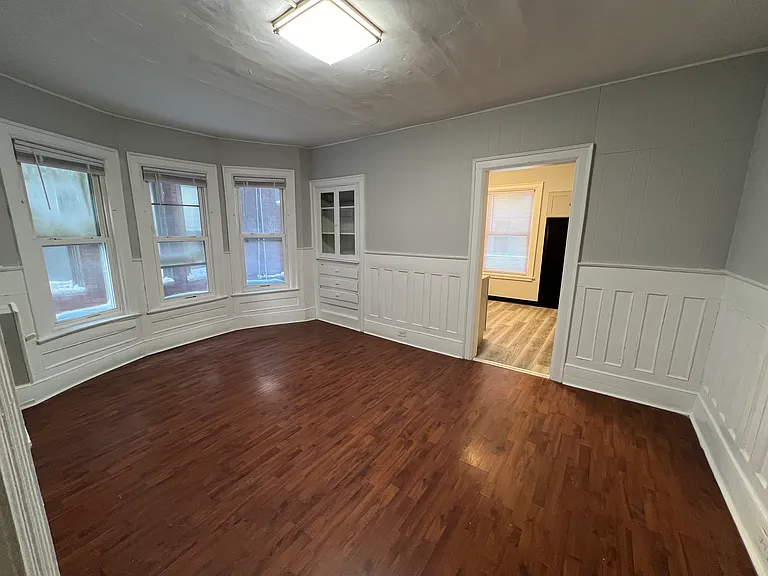 576 Potomac Ave #3 — Photo 17