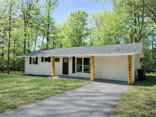 1564 Delia Dr, Decatur, GA 30033