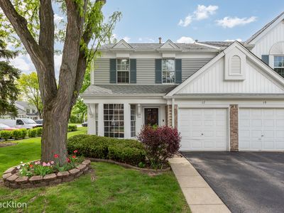 17 Peach Tree Ln, Westmont, IL, 60559