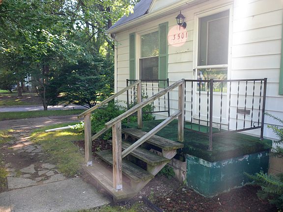 The home has two entrances one leading from the driveway to the front entrance.  The other is off of the driveway leading into the kitchen.