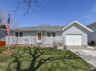 5010 W Saint Paul Ave, Lincoln, NE 68524