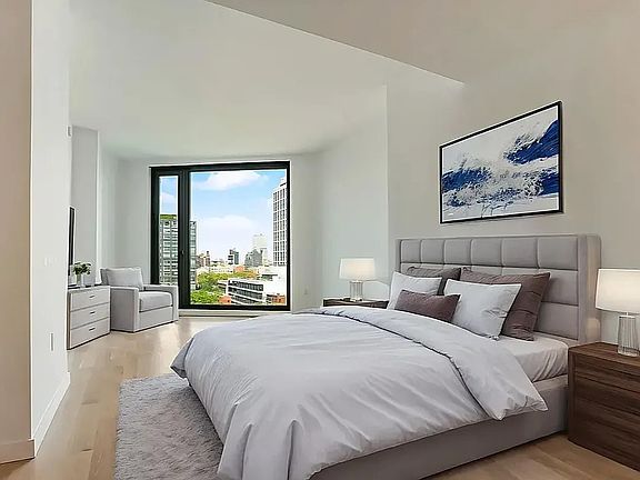 3rd image of 329 Broadway #810
