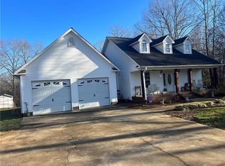 4678 Hoover Hill Rd, Trinity, NC 27370