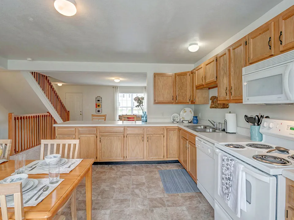 Kitchen and dining area