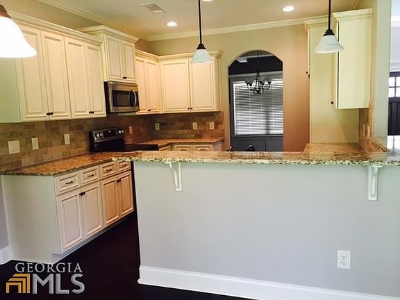 5th image of 139 Fisher Mill Dr