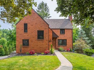 1014 Greenlawn Dr, Pittsburgh, PA 15216