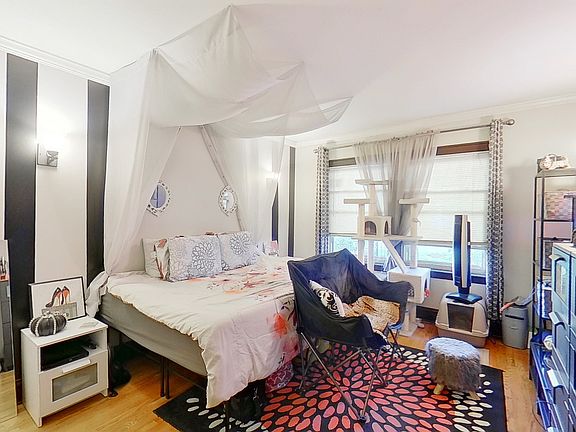 2nd image of 1931 Grove Ave APT B1