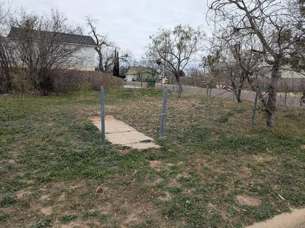 117 W 26th St #7-8, San Angelo, TX 76903