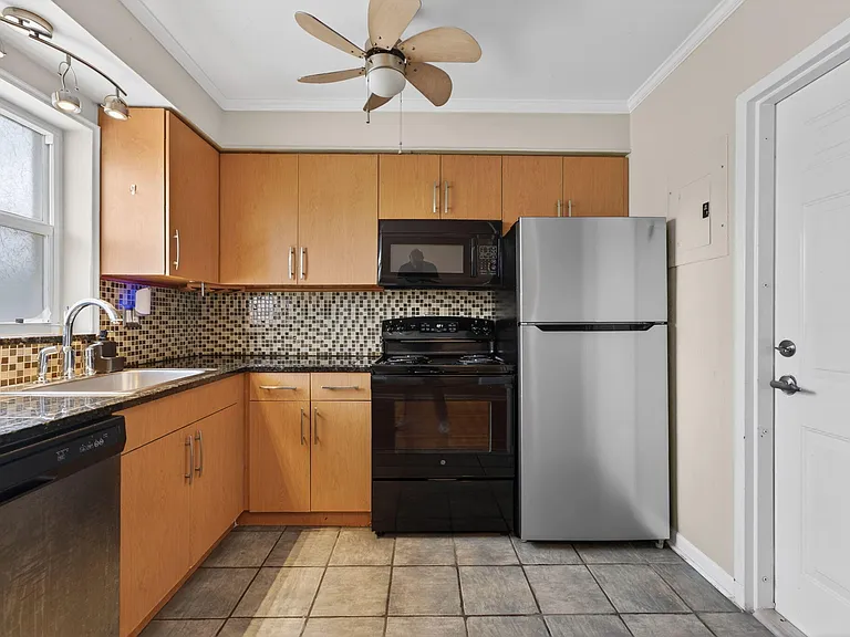 715 NE 91st St #3A — Photo 10