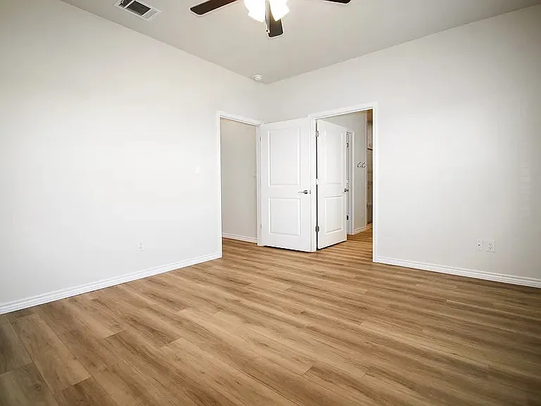 515 Whirlaway Dr #B — Photo 23