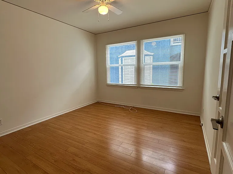 769 E Doran St #769 — Photo 9