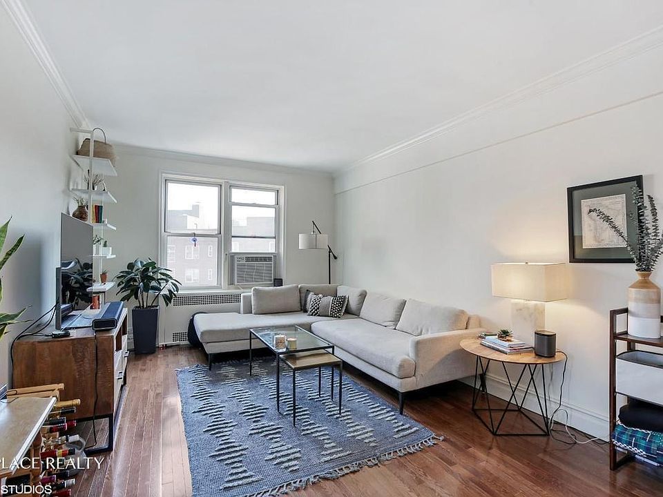 1st image of 7312 35th Ave #D63
