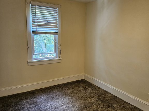 5th image of 145 E North St Floor 3