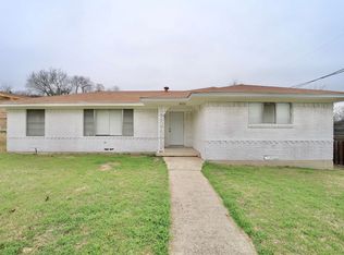 2111 Hamlet Ave, Dallas, TX 75203