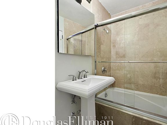5th image of 61 Jane St APT 8R