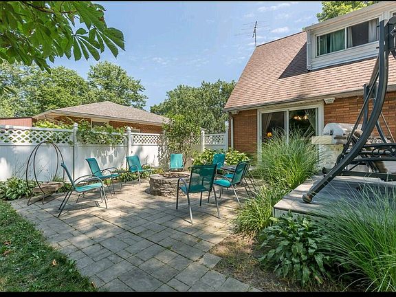 5th image of 740 Woodrow Ave