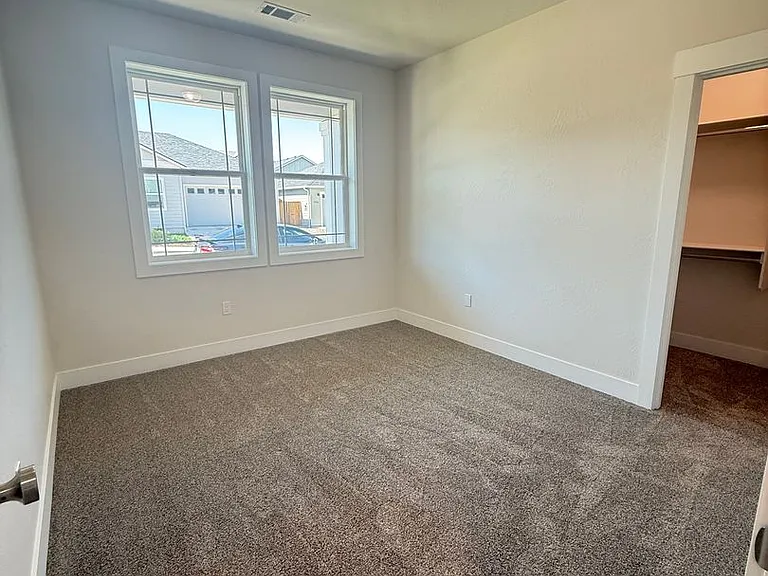 3145 Monaco Ct — Photo 17