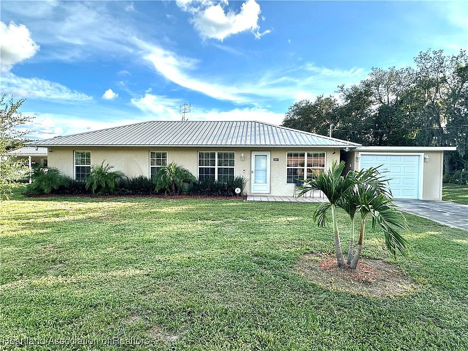 1st image of 3407 King Dr