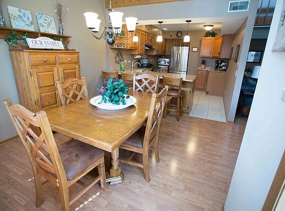5th image of 7962 S Garfield Ave APT 209