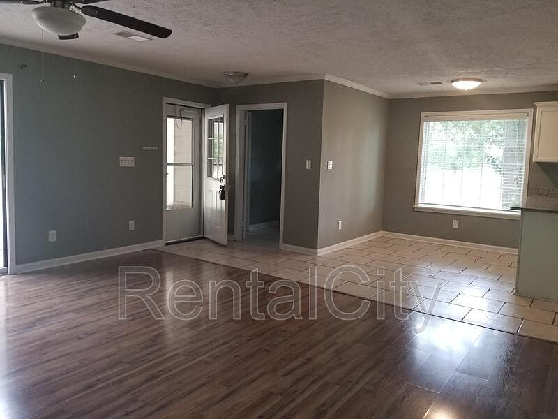 354 Wallace Rd, Jackson, TN 38305 Zillow